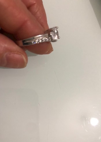 Minimalist Tasarımlı Beyaz Düğün Yüzüğü - Görsel 4