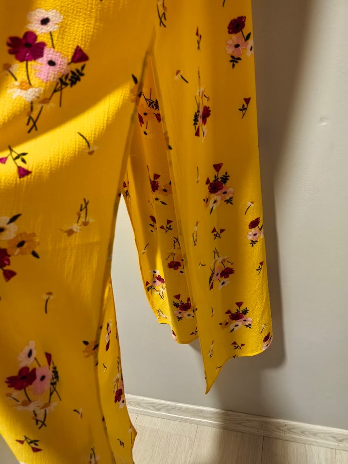 Sarı Çiçekli Uzun Askılı Bohem Elbise - Görsel 3