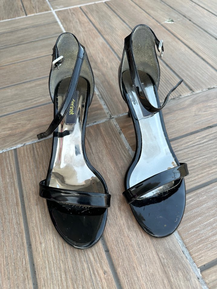 İnce bantlı topuklu - Görsel 4