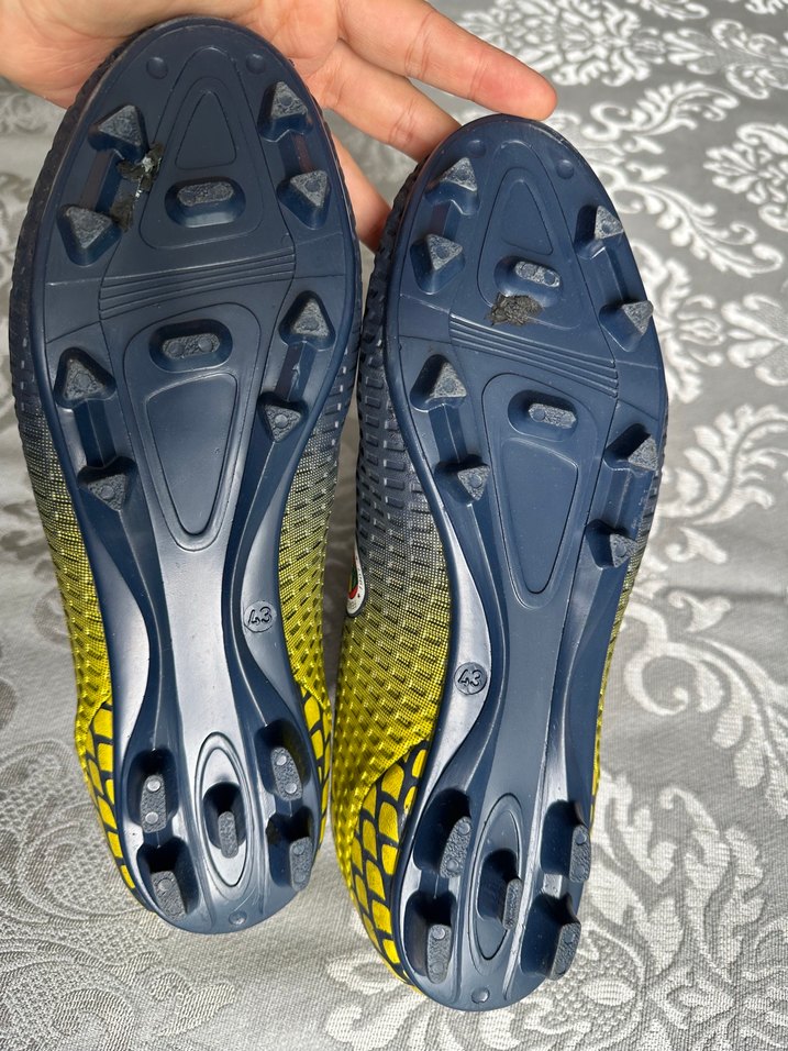 Kinetix Fenerbahçe krampon - Görsel 3