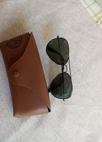 Ray Ban güneş gözlüğü
