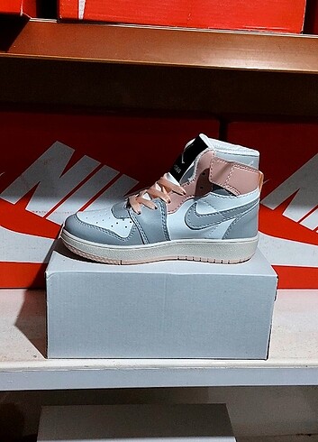 Nike ÇOCUK SPOR AYAKKABI