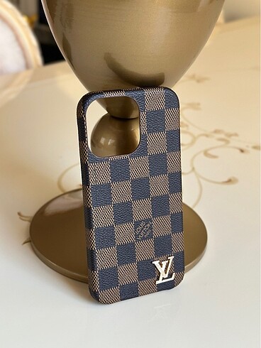 Louis Vuitton 14 Pro Max kılıf