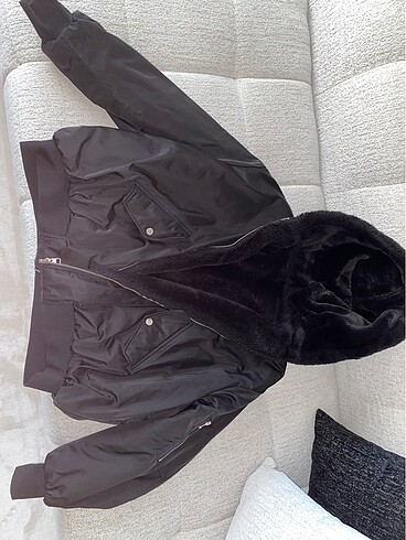 Zara Zara Mont