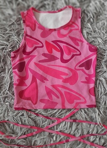 Trendyol & Milla Pembe crop 
