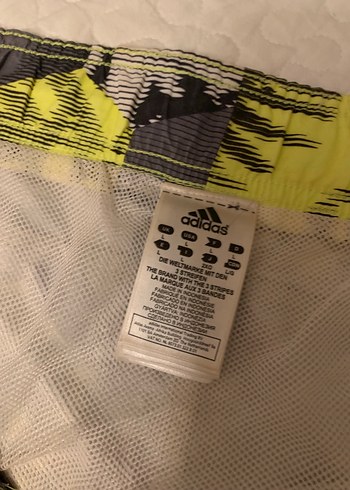 Adidas Adidas Desenli Gri-Sarı Erkek Mayo Şortu