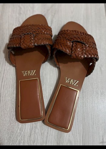 Zara Kahverengi Deri Örgülü Kadın Terlik - Görsel 2