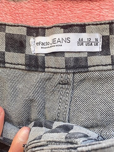44 Beden gri Renk Çok güzel bir jean