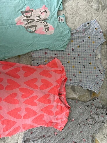 4 adet kız çocuk tshirt 18-24 ay