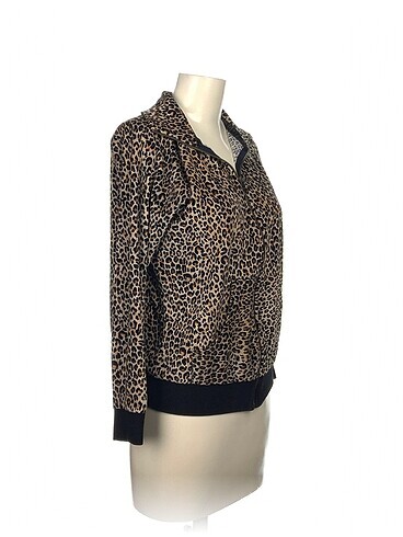 Pull and Bear Pull and Bear Bomber %70 İndirimli.