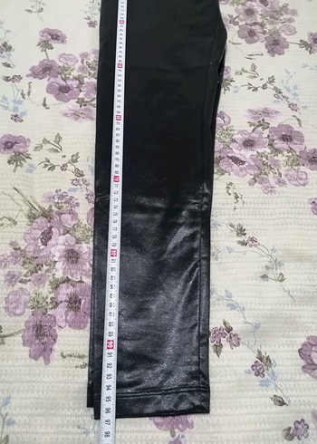 Siyah Deri Görünümlü Kadın Tayt - Görsel 6