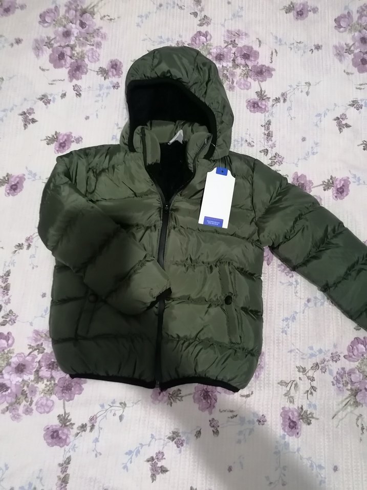 Yeşil Kapüşonlu Kışlık mont - Görsel 2