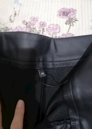 Siyah Regular Fit Kadın deri Kumaş Pantolon - Görsel 3