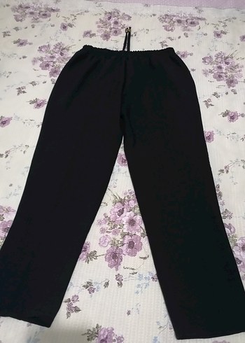 Kadın Siyah Düğmeli Salaş Kumaş Pantolon - Görsel 3