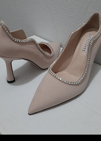 37 Beden Taşlı stiletto