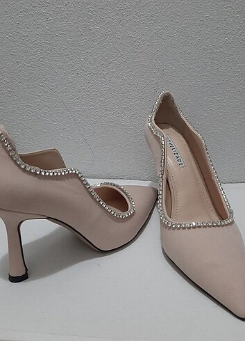 38 Beden Taşlı stiletto