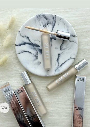 Dior Açık Bej Kapatıcı ve Aydınlatıcı
