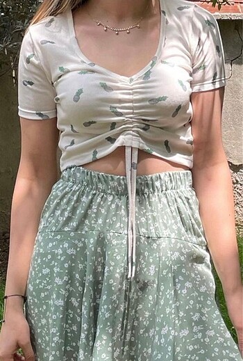 s Beden Ananaslı crop