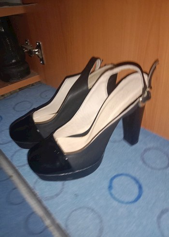 Siyah Tokalı Platform Topuklu Kadın Ayakkabı - Görsel 2
