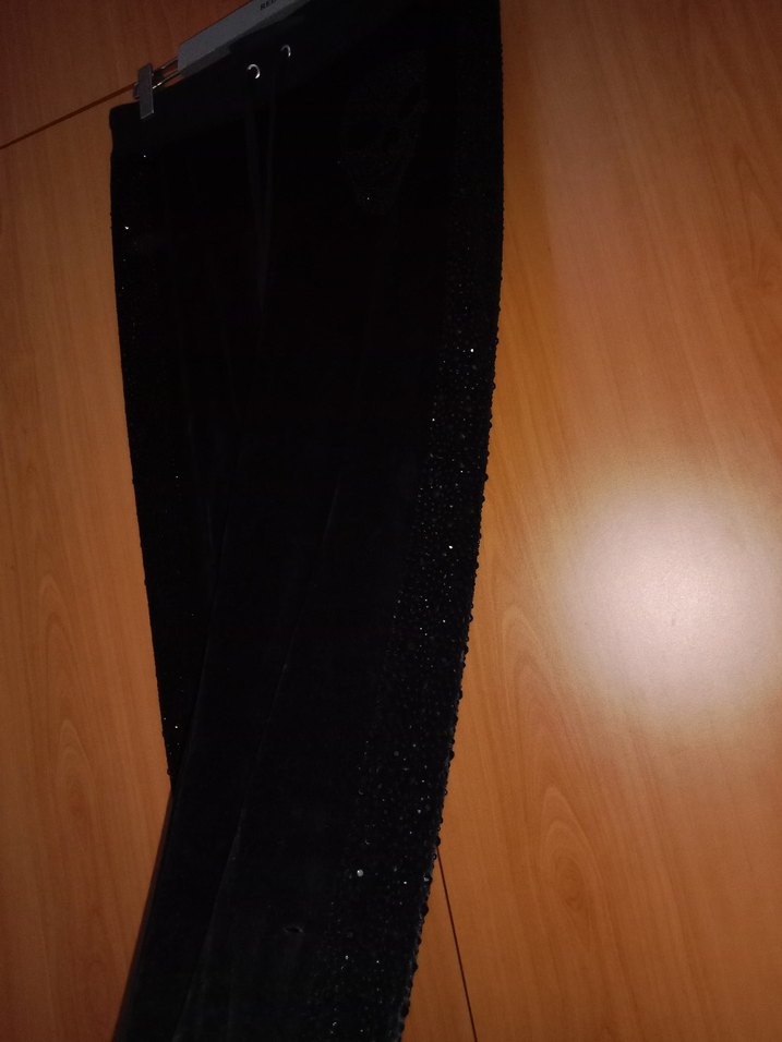 Siyah Kadife Parlak Kadın Pantolon - Görsel 3