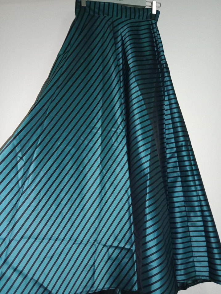 Drapeli Yeşil Çizgili Uzun Etek - Görsel 2