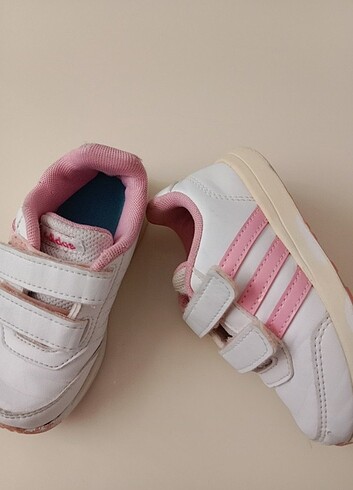 Adidas ayakkabi 