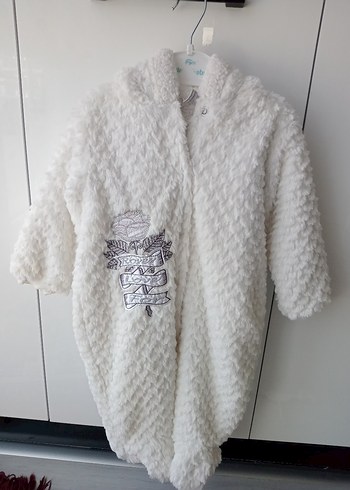Beyaz Nakışlı Kürklü Bebek Kış Tulumu - Görsel 3