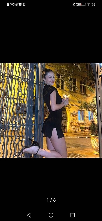 Çift yırtmaçlı elbise