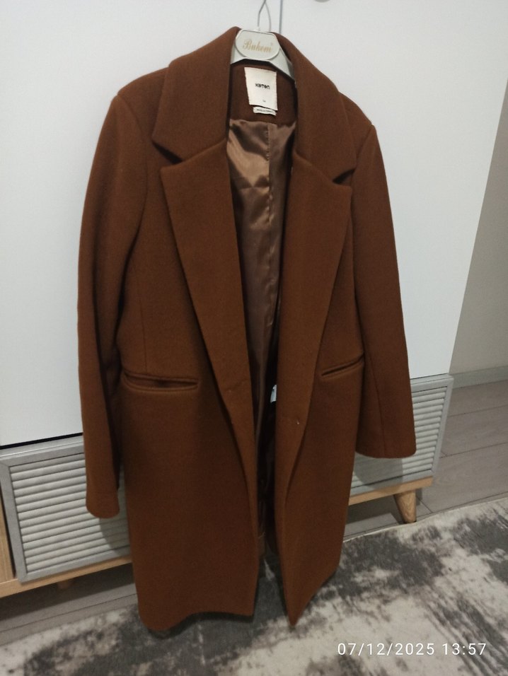 Kahverengi Peluş Yaka Kaban - Görsel 3