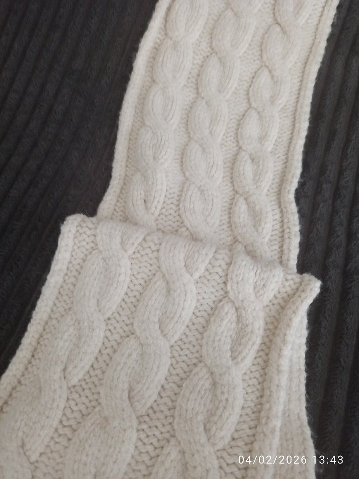 Kadın Beyaz Gri Örgü Yün Atkı - Görsel 2