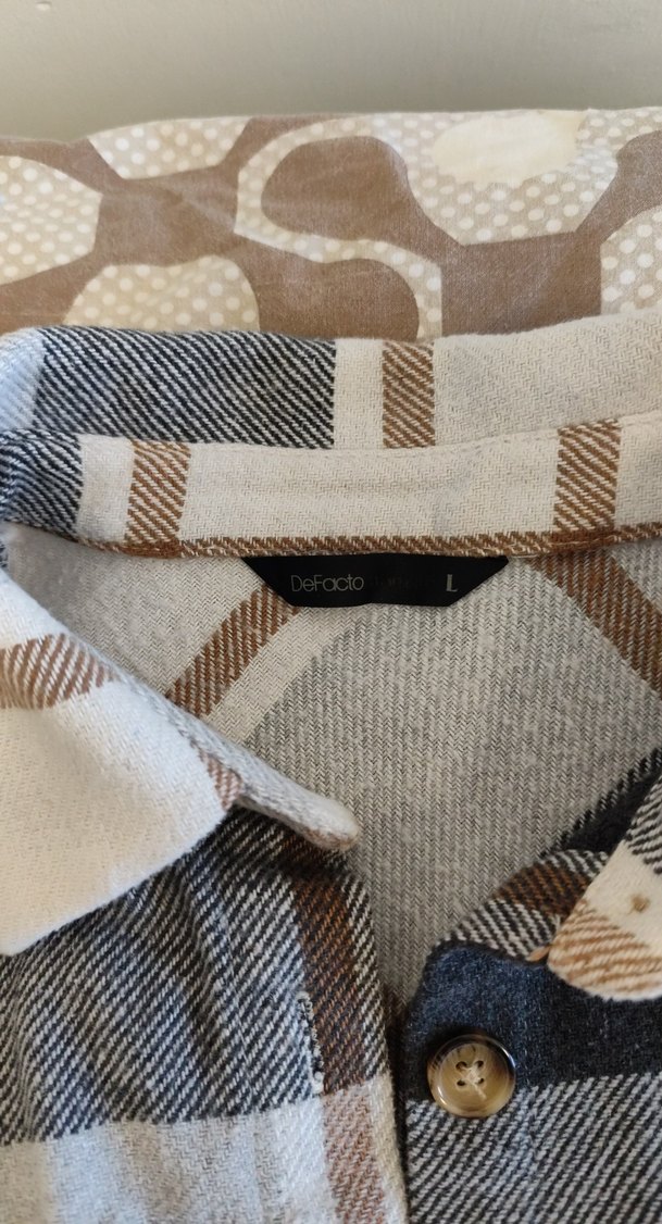 Kadın Gri Kareli Düğmeli Gömlek - Görsel 3