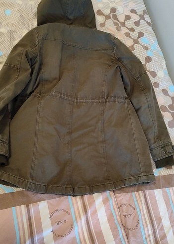 Düğmeli Gri-Kahverengi Kapüşonlu Kadın Mont - Görsel 5