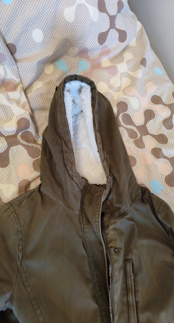 Düğmeli Gri-Kahverengi Kapüşonlu Kadın Mont - Görsel 3