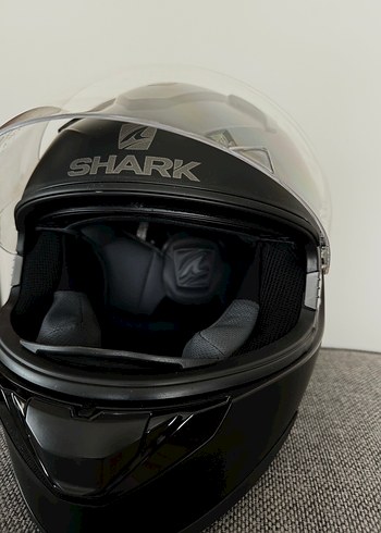 Siyah Shark Motosiklet Kaskı - Görsel 3