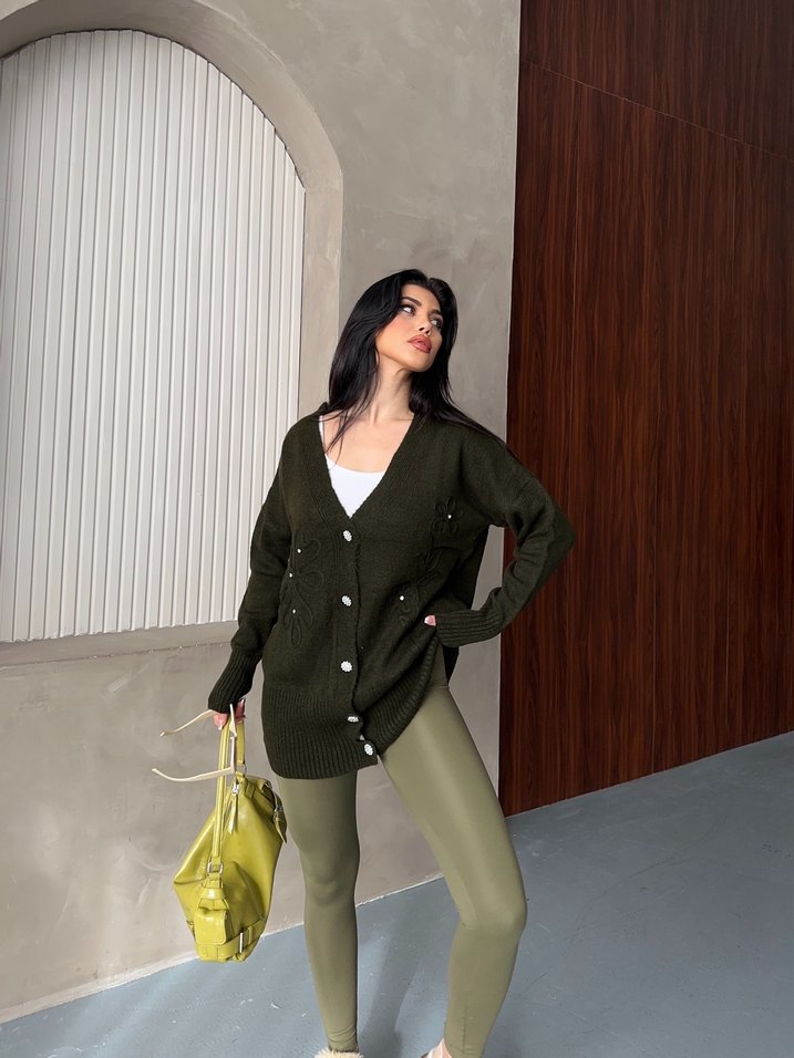 Süzene ve taşlı kristal düğmeli triko hırka - Görsel 5