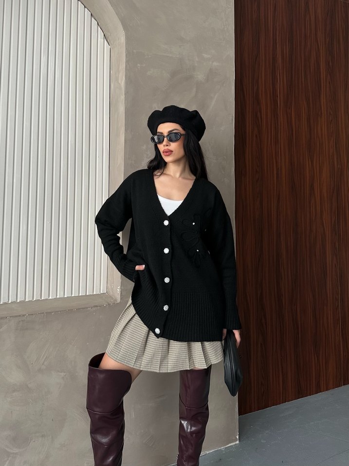 Süzene ve taşlı kristal düğmeli triko hırka - Görsel 5