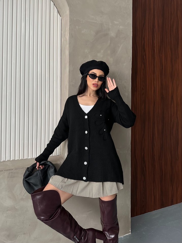 Süzene ve taşlı kristal düğmeli triko hırka - Görsel 3