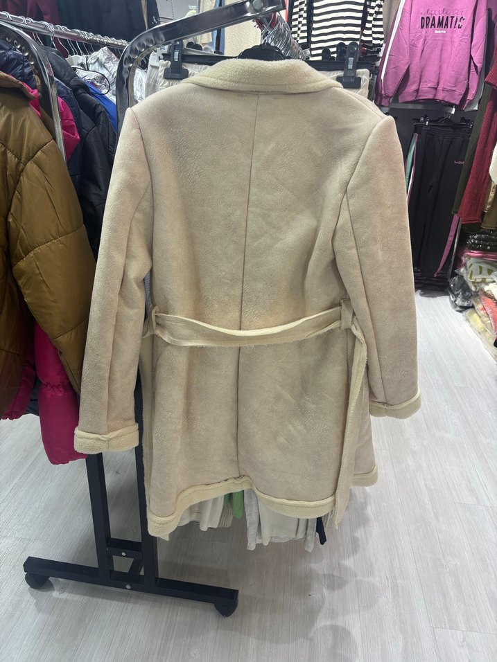 Düğmeli Bej Kadın Kaban - Görsel 5