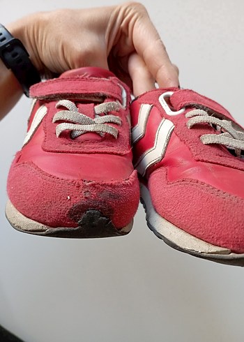 27 Beden kırmızı Renk erkek çocuk spor ayakkabı