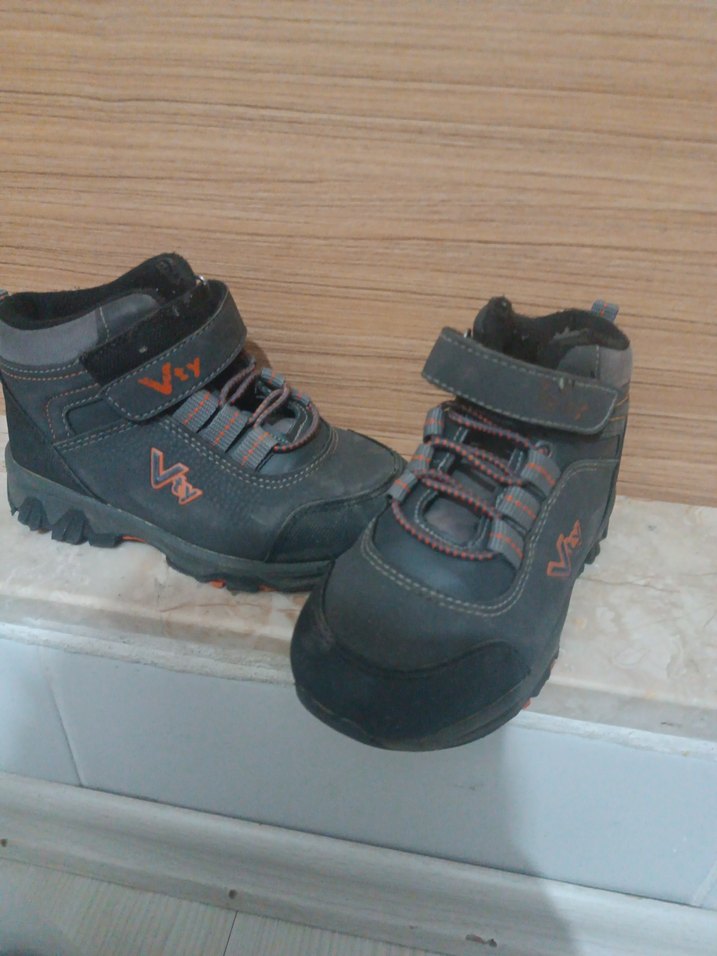 Erkek Çocuk Gri Cırtlı Kauçuk Bot - Görsel 2