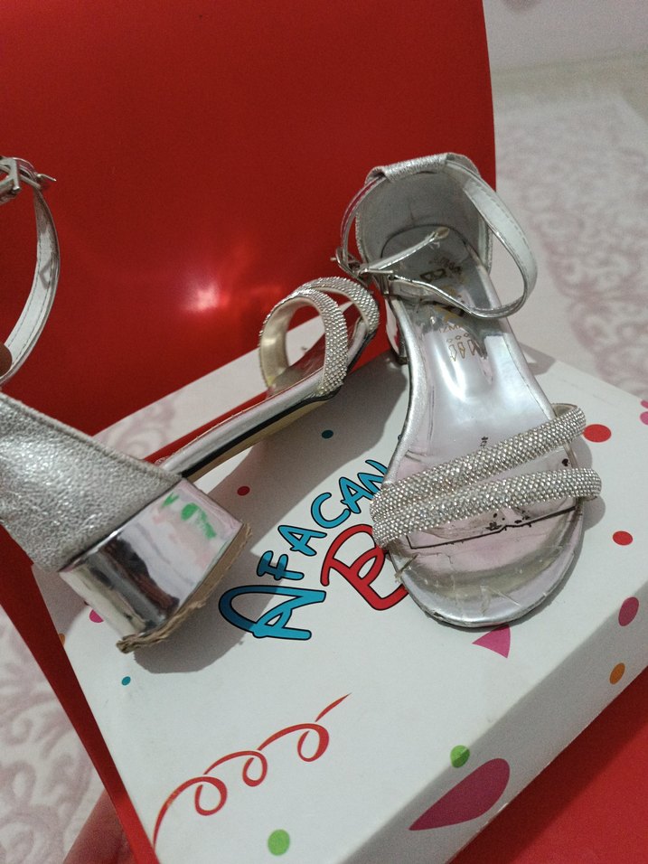 Beyaz Pullu Yüksek Topuklu Abiye Ayakkabı - Görsel 3