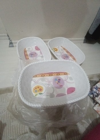 Beyaz Desenli Plastik Saklama Kapları - Görsel 2