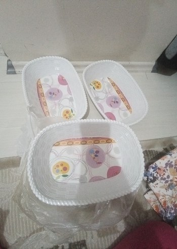 Beyaz Desenli Plastik Saklama Kapları - Görsel 3