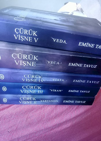  Çürük Vişne Serisi - Emine Tavuz Romanları