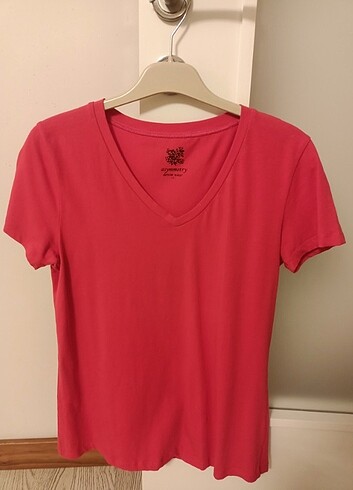 Asmetry bayan kırmızı tişört 