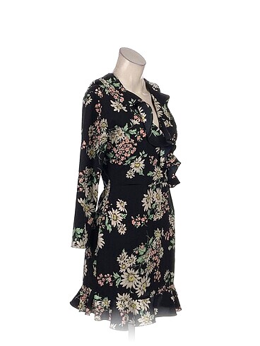 Vintage Love PreLoved Kısa Elbise %70 İndirimli.
