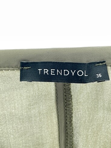 36 Beden haki Renk Trendyol & Milla Bluz %70 İndirimli.