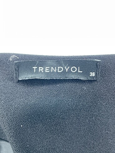 36 Beden siyah Renk Trendyol & Milla Ceket %70 İndirimli.