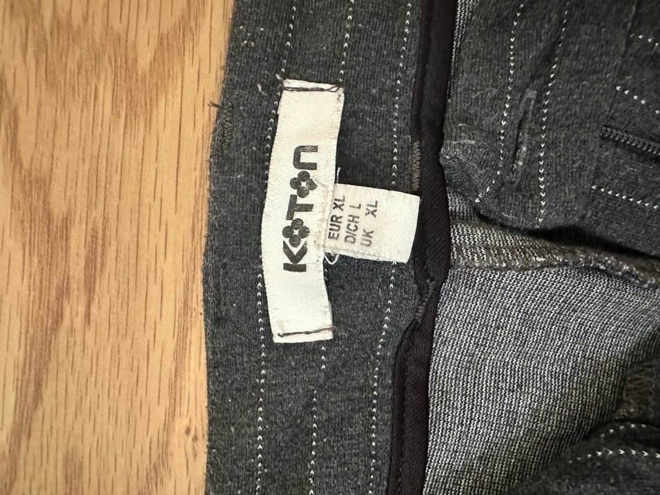 Kadın Gri Düğmeli Midi Kot Pantolon - Görsel 2