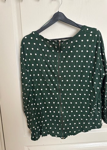 Yeşil Puantiyeli Uzun Kollu Bluz - Görsel 2